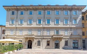Suite Broletto - By Myhomeincomo